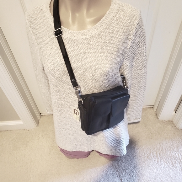 Black NWT Cross Body Genuine Leather Bag 22-in Strap 2 front, 1 back pocket. - Picture 5 of 14